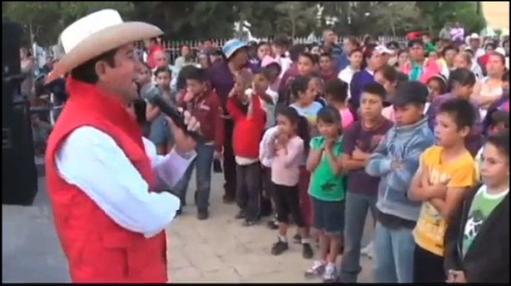 Video. Candidato del PRI reclama falta de apoyo en comunidad de Fresnillo. Con Ciro Gómez Leyva