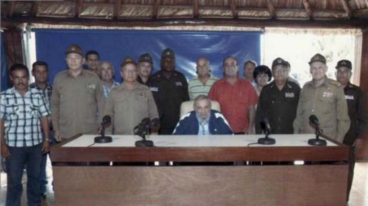 Fidel Castro vuelve a aparecer en público por segunda vez en una semana