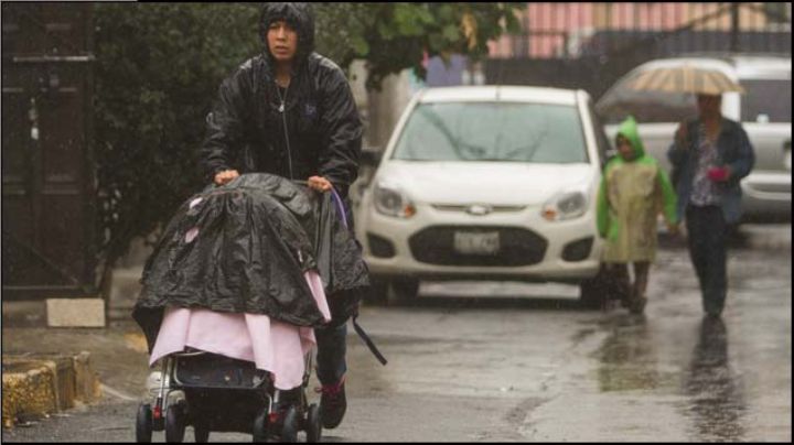 Llueve en diversos puntos del Distrito Federal