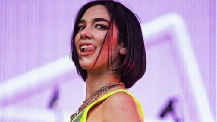 ¿Hizo playback? Dua Lipa pierde el micrófono y canción sigue (VIDEO)