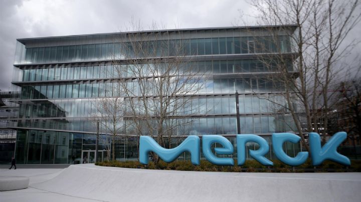 Y otra más... EU aprueba uso de pastilla de Merck contra el COVID-19