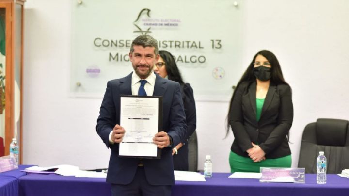 IECM entrega Constancia de Mayoría a Mauricio Tabe como alcalde electo de Miguel Hidalgo