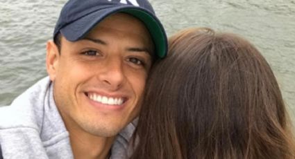 Captan ‘Chicharito’ Hernández muy acaramelado con su nueva novia en Miami