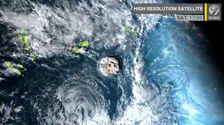 Por qué la erupción volcánica en Tonga fue tan violenta, y qué podría ocurrir ahora