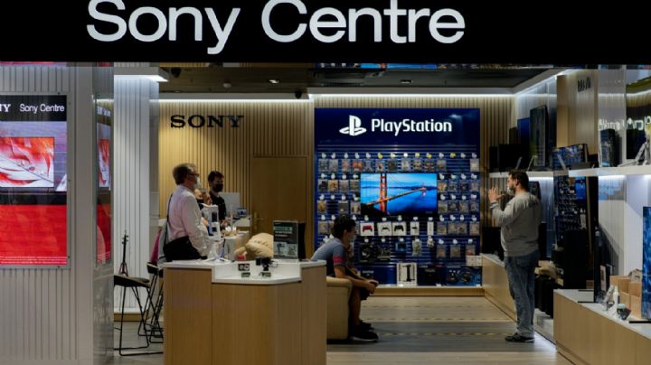 Microsoft “hunde” a Sony: acciones caen 9.6% tras compra de Activision