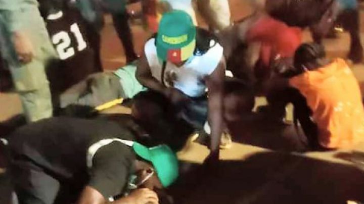 Video: Estampida en estadio de Camerún, hay al menos ocho muertos