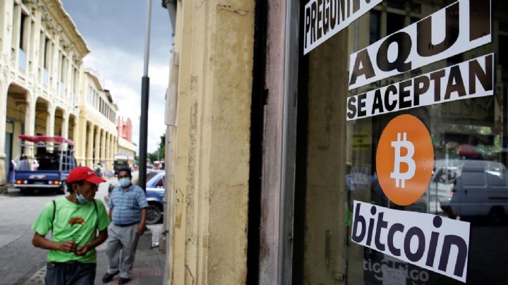 FMI pide a El Salvador no usar bitcoin como moneda de curso legal