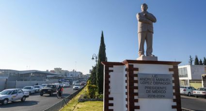 AMLO agradece pero "regaña" a ciudadanos por estatua en Atlacomulco