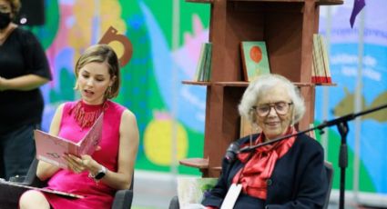 Mariana Rodríguez y Elena Poniatowska comparten lectura a niñas y niños en FIL Monterrey