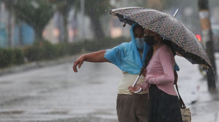 Tres fenómenos atmosféricos 'asedian' a México: habrá lluvias en mitad del país