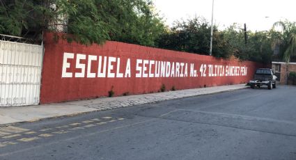 Sorprenden a estudiante armado en secundaria de Monterrey