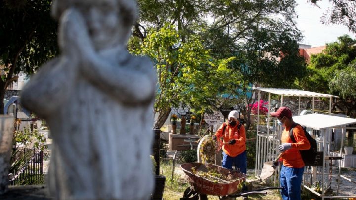 Día de Muertos 2022: Relajan medidas de ingreso a los panteones en Querétaro