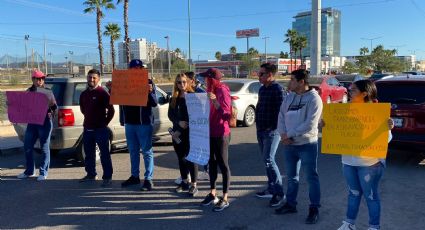 Maestros de educación física exigen a la SEC transparencia en plazas