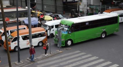 Violencia en el transporte público: Mujer se avienta del camión porque el chofer no la dejaba bajar