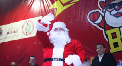 ¿Santa Claus es Bombero?... da juguetes en navidad y apaga fuego todo el año