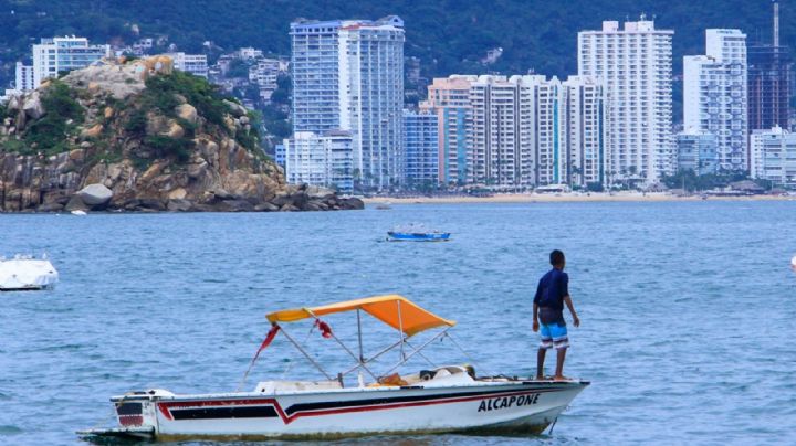 Balacera en la playa: Reportan tiroteo entre 2 personas a bordo de motos acuáticas en Acapulco