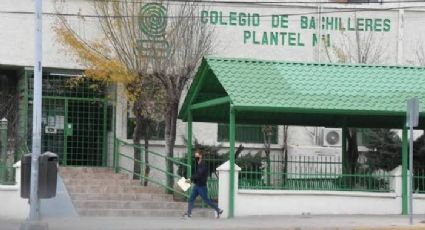 Padres de familias del Cobach se manifiestan por falta de pagos de uniformes