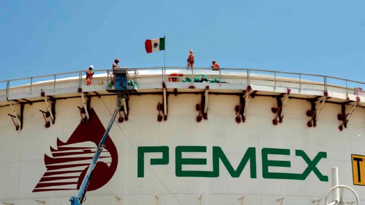 Pemex ‘juega con fuego’: prefiere pagar multas que corregir sus fallas, según Reuters