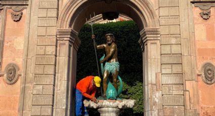 De nuevo en pie la Fuente de Neptuno: Restauran estatua de bronce, vandalizada en centro histórico