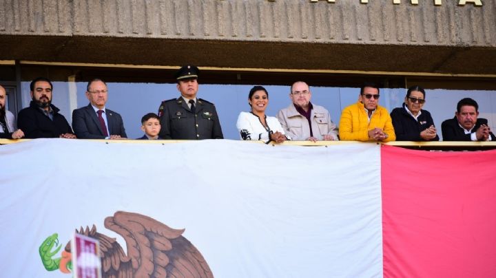 Celebra Ayuntamiento Revolución Mexicana con desfile concurso