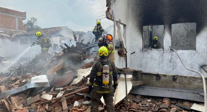 (VIDEO) Cae avioneta en zona residencial de Colombia; mueren 8 personas