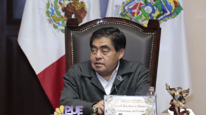 Barbosa asegura que verificentros en Puebla operan sin corrupción y con apego en la ley