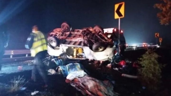 Accidente vial en Arco Norte: Vuelca combi y mueren 7 personas