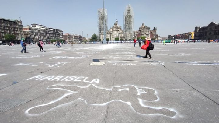 #25N La violencia que no ves: Mujeres se apropian de las calles y hasta las vallas de CDMX