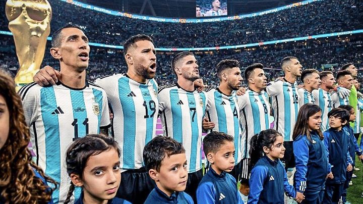 Argentina 'ayuda' a México y gana 2-0 a Polonia para pasar a octavos (VIDEOS)