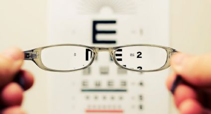 5 trucos para quitarle rayones a tus lentes y dejarlos como nuevos