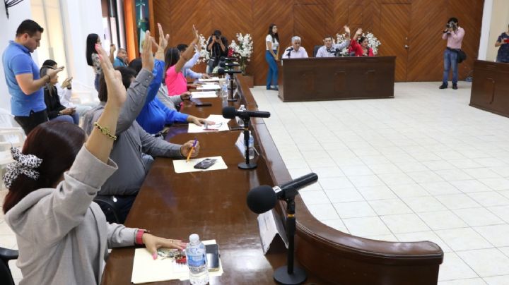 Facultan Regidores del Cabildo al Alcalde de Mazatlán a recibir donativos de lámparas led