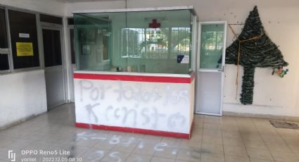 (FOTOS) Vandalizan y 'pintan' amenazas en la Cruz Roja Mexicana de Cardel-Úrsulo Galván