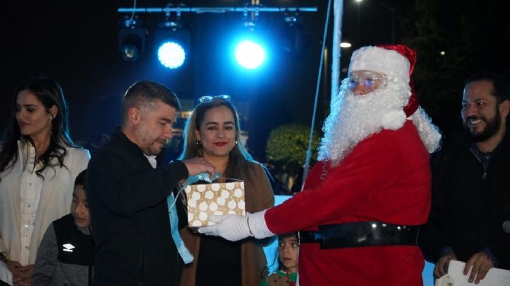 ¡Feliz Navidad! Abren pista de hielo gratuita en la alcaldía Miguel Hidalgo