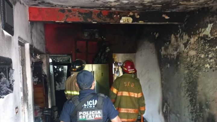 Se registra 'voraz' incendio en Casa-Habitación de Cardel