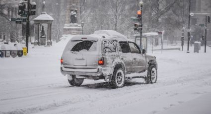 Tormenta invernal ‘perturba’ la Navidad en EU; aerolíneas cancelan más de 4 mil vuelos