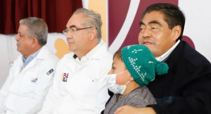 Miguel Barbosa inaugura unidades para tratamiento gratuito de hemodiálisis en Puebla