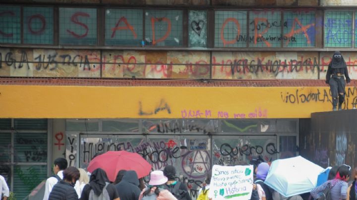 Encapuchados vandalizan oficinas de Ciudad Universitaria y roban equipo