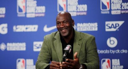 Michael Jordan admira a un futbolista mexicano, hasta le regaló un jersey