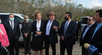 Gobernador de Tamaulipas y embajador Ken Salazar revisan el parque binacional Brownsville