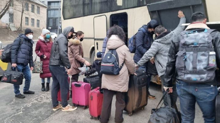 Mexicanos en Ucrania: Embajada organiza segundo traslado para evacuar a paisanos