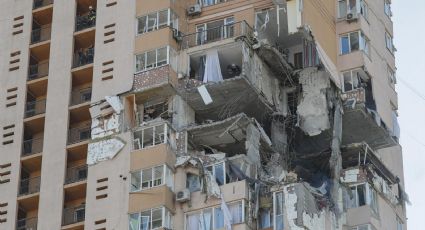 ÚLTIMA HORA Rusia y Ucrania: Un misil impacta contra edificio en Kiev (VIDEO)