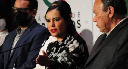 Sandra Cuevas: ¿De qué delitos se le acusa y por qué la suspendieron?