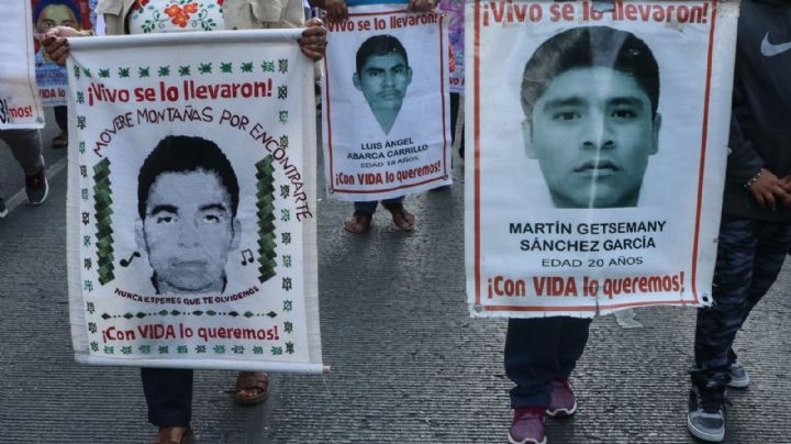 Caso Ayotzinapa: Jefes de la Marina son investigados por actuación, dice AMLO