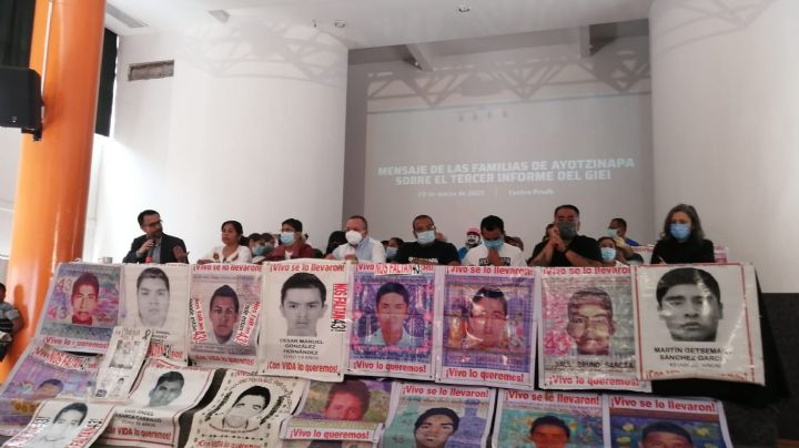 Caso Ayotzinapa: Madres y padres reclaman a AMLO por falta de avances