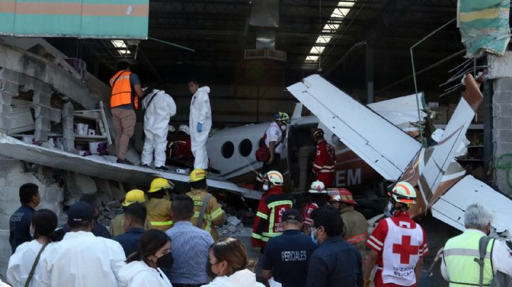 Temixco: Identifican a víctimas mortales de desplome de aeronave