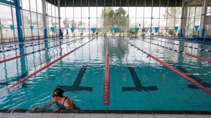 Vacaciones de verano 2022: ¿por qué no debo nadar después de comer?