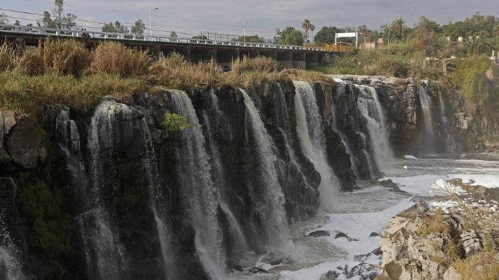 CNDH emite recomendación a autoridades por contaminación del Río Santiago