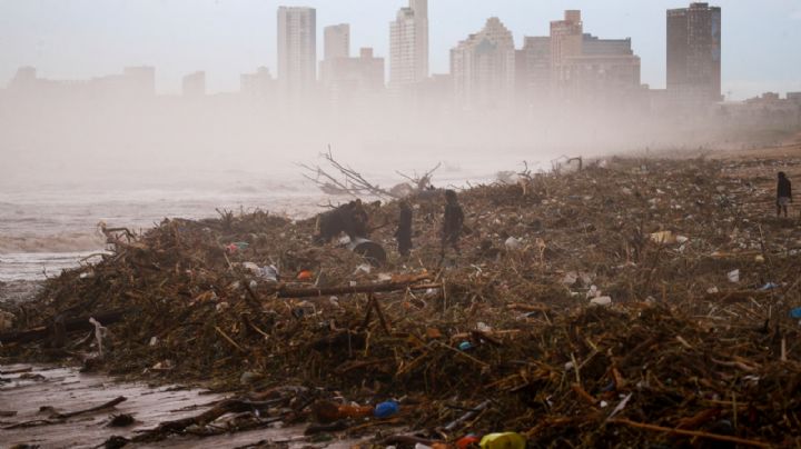 (FOTOS) Durban, ciudad mundialista devastada por las inundaciones en Sudáfrica