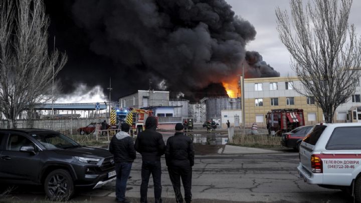 Guerra Rusia-Ucrania: rusos "ponen la mira" en refinerías ucranianas y atacan 2