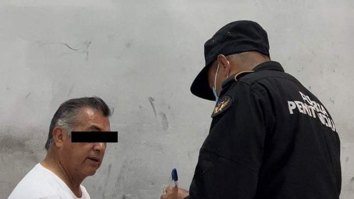 'El Bronco' vuelve a casa; seguirá su proceso penal en resguardo domiciliario